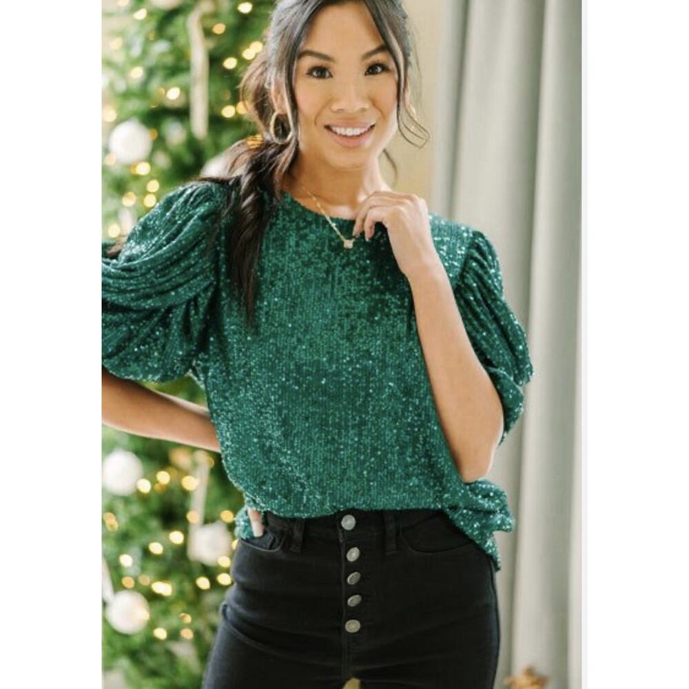 SHOP THE MINT Ready To Shine Sequin Top Short Puff Sleeve Forest Green Sz L